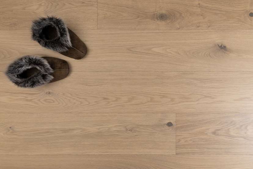 Wide Planks Of Hardened Wood Bjelin, Best Hardwood Oak Flooring